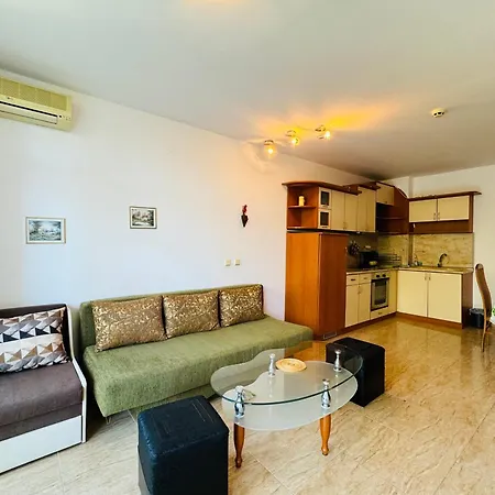 Sun Village B 320 Sunny